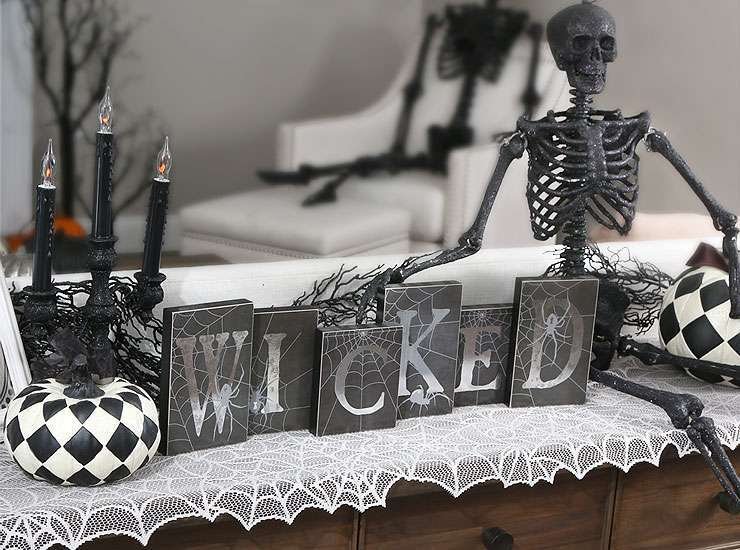 High End Halloween Decorations Outside & Inside Theme Ideas